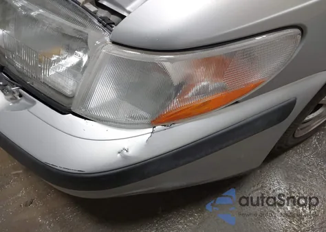 2000 Saab 9-3 z USA, uszkodzony, nr VIN YS3DD55H1Y2042493